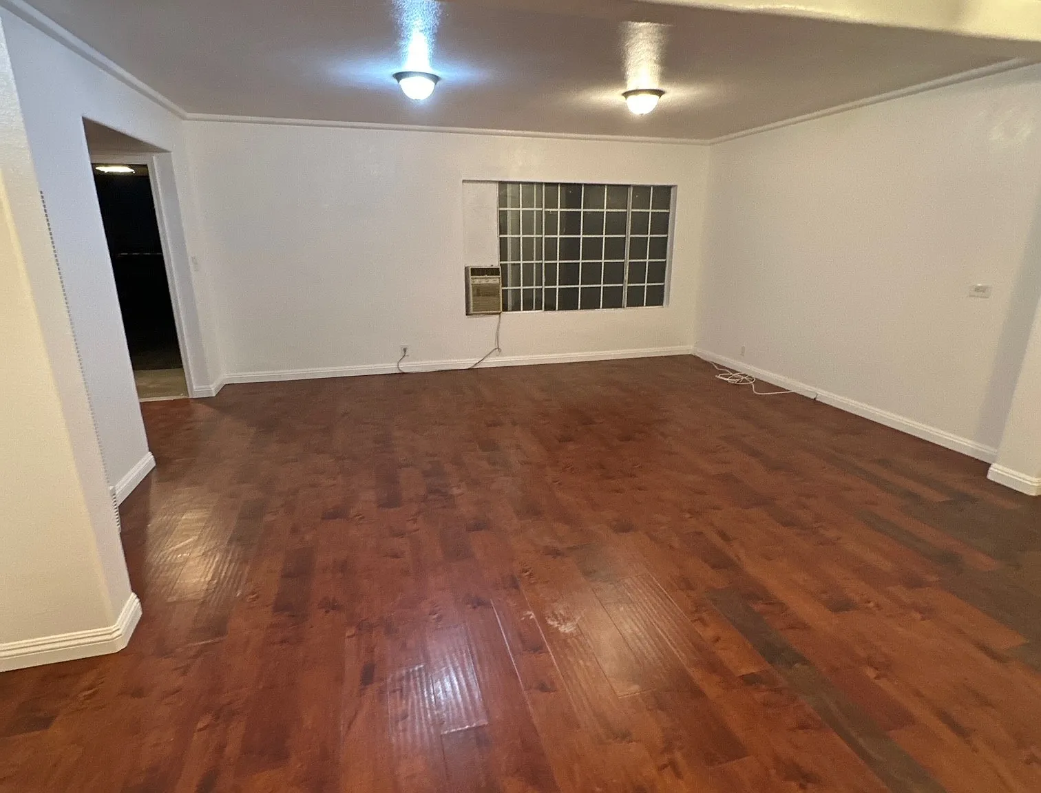 3 bed, 995 sqft, $2,600 — Photo 2
