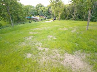 2850 Bridgeview Ter, Saint Paul, MN 55121