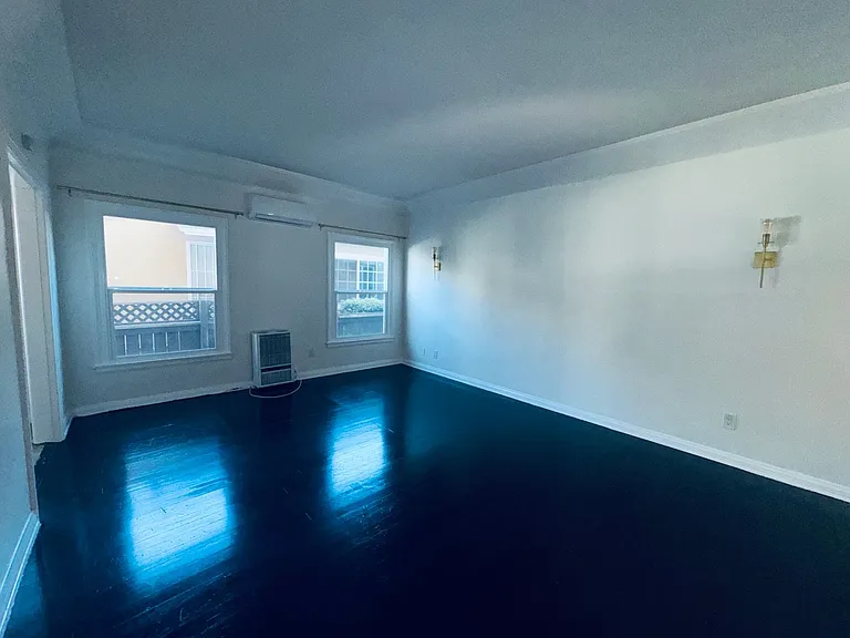 2135 Fair Park Ave — Photo 18