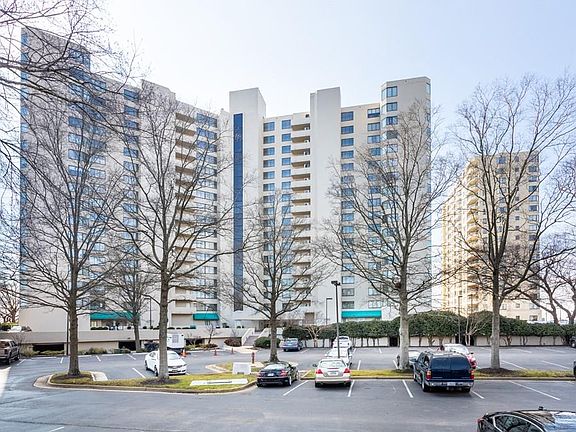 2nd image of 7501 River Rd APT 2A