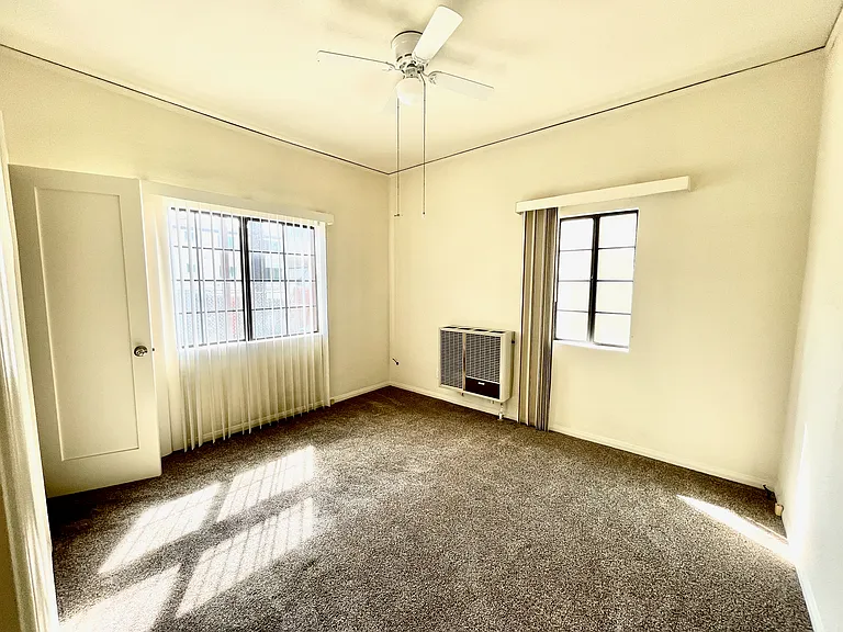 3638 E 1st St #NA — Photo 19