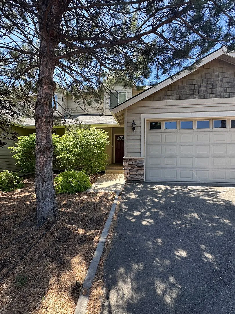 605 S. Tamarack St — Photo 1