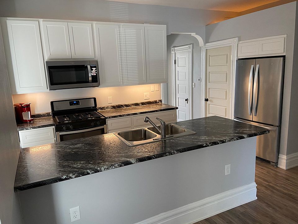 1st image of 1830 Russell Blvd #1830