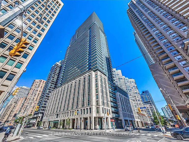 955 Bay St #1303 — Photo 1