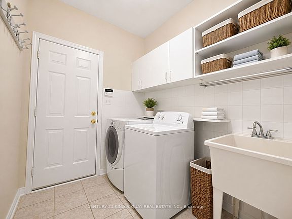 4th image of 16 Greengage St