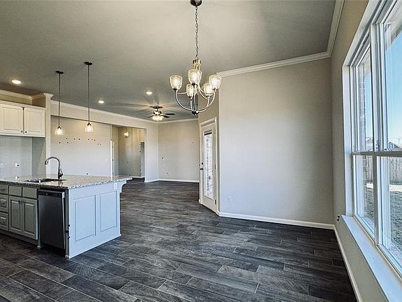 5th image of 9325 SW 45th Ct