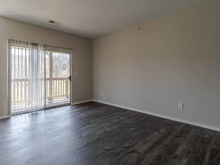 Highlands of Montour Run Apartment Homes — Photo 6