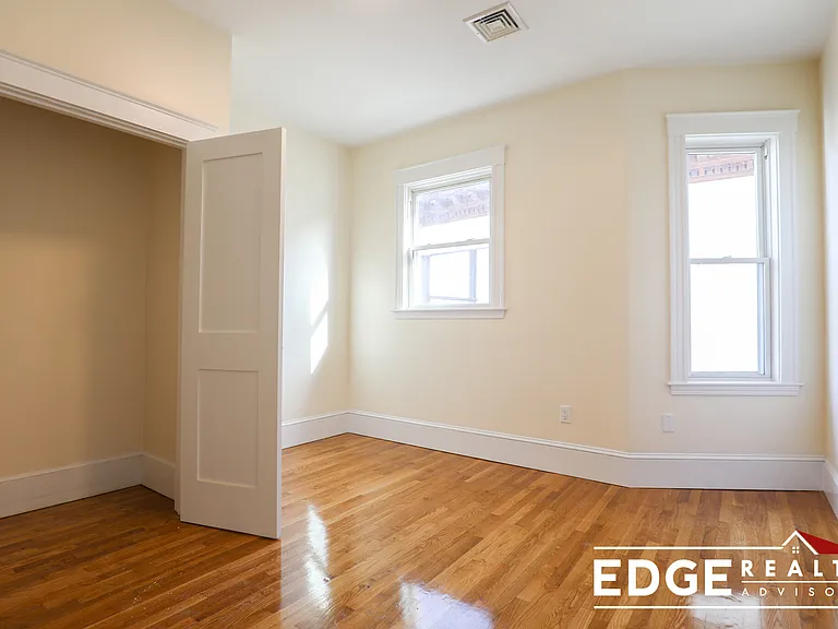 74 Aldie St #1 — Photo 9