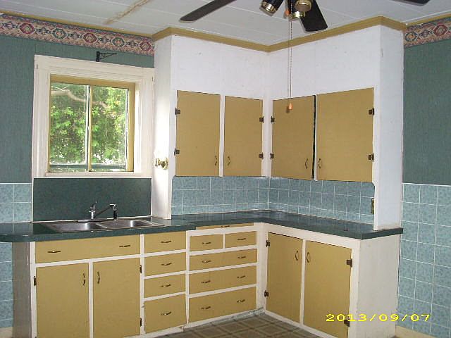 2nd image of 97 Pleasant St