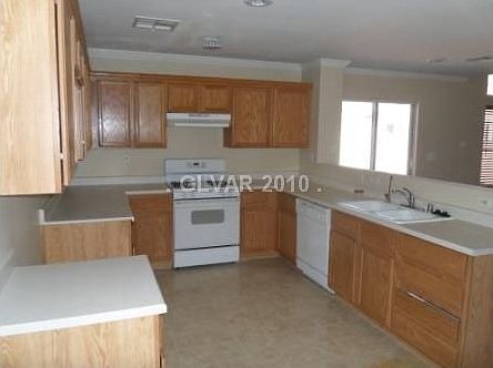 4th image of 5936 Balsam Pine Dr