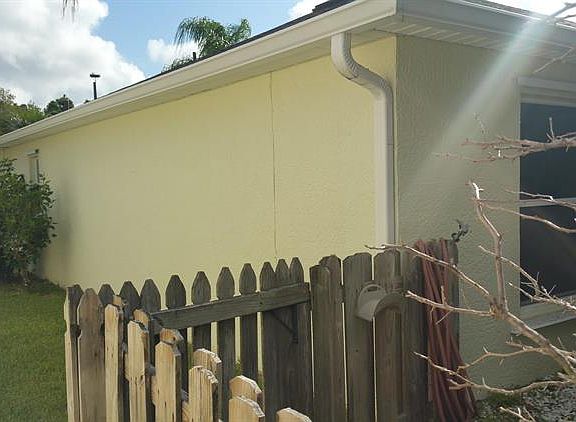 4th image of 1340 Hill Ave