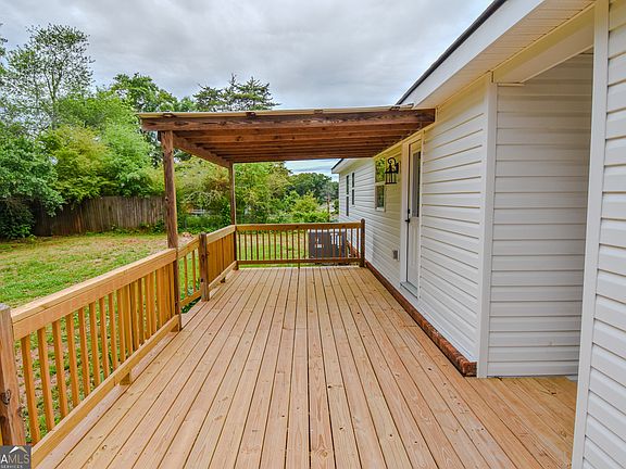 4th image of 1138 Vestavia Ln