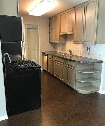 3rd image of 8901 N Western Ave APT 112