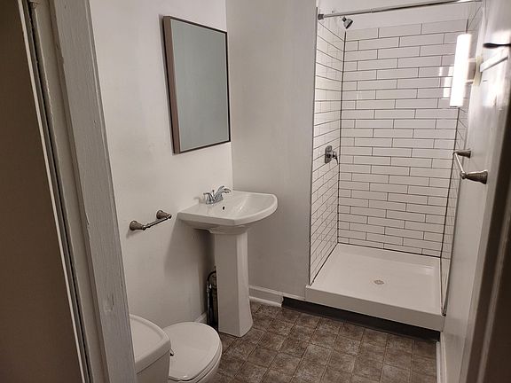 3rd image of 309 S Burhans Blvd #2