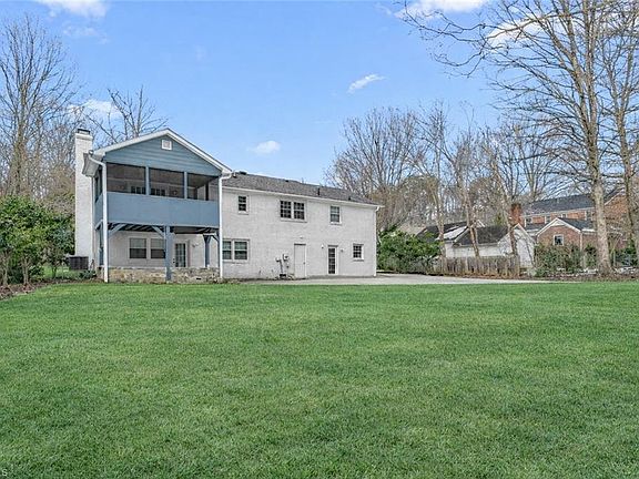 2nd image of 1204 Pebble Dr
