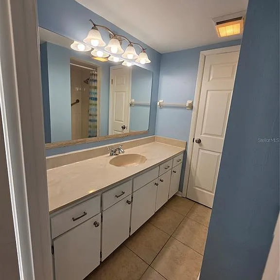 3824 Saxon Dr — Photo 19