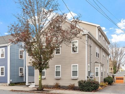 40 Essex St #2, Salem, MA, 01970