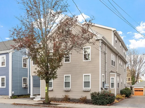 40 Essex St #2, Salem, MA 01970