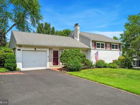 511 Charles Dr, King Of Prussia, PA 19406
