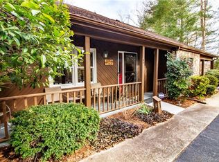 49 Poplar Tree Ln, Etowah, NC 28729