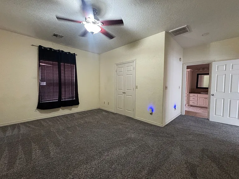 4413 NW Wolf Rd — Photo 7