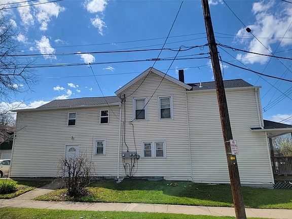 2nd image of 72 Conklin Ave