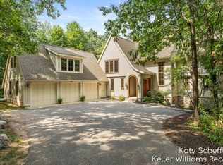 6065 W Back 40 Dr NE, Belmont, MI 49306