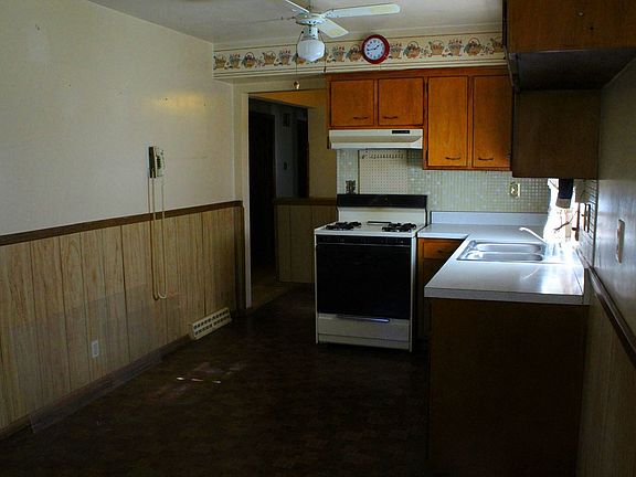 3rd image of 1268 Melwood Dr
