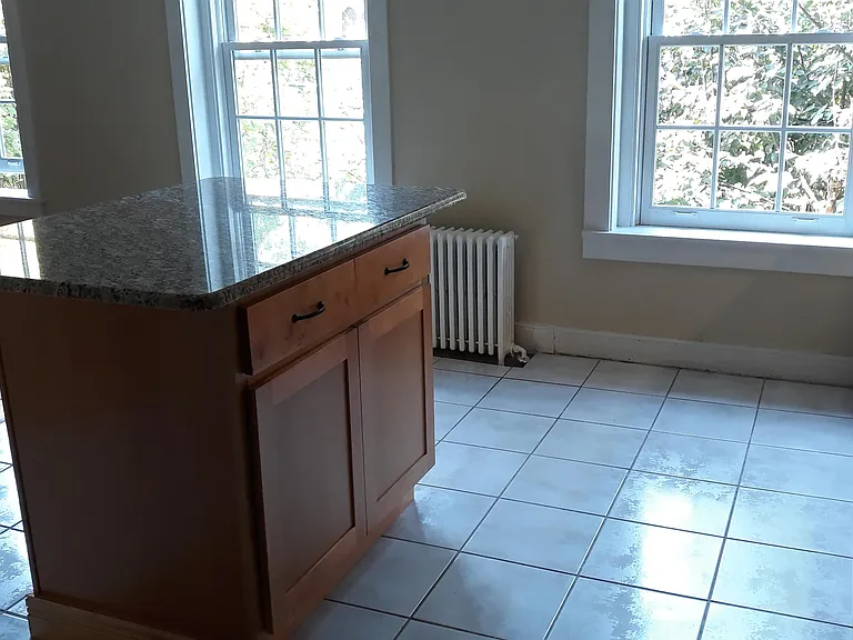 332 E Orange St #3 — Photo 11