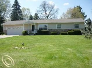 3399 Cheryl Dr, Howell, MI 48855