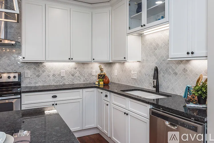 41 Green St — Photo 20