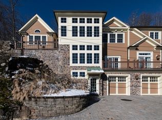 234 Hudson Ave, Hopatcong, NJ 07843