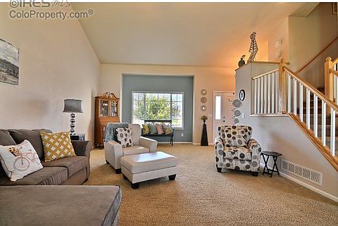 5th image of 221 Platte Ct