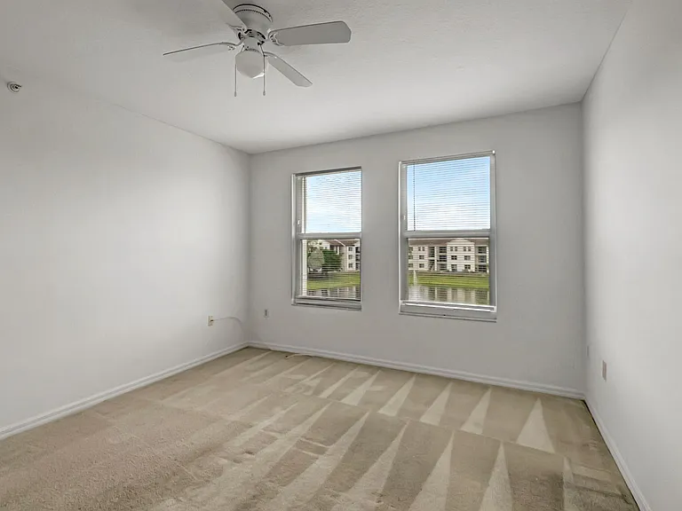 920 Villa Cir — Photo 18