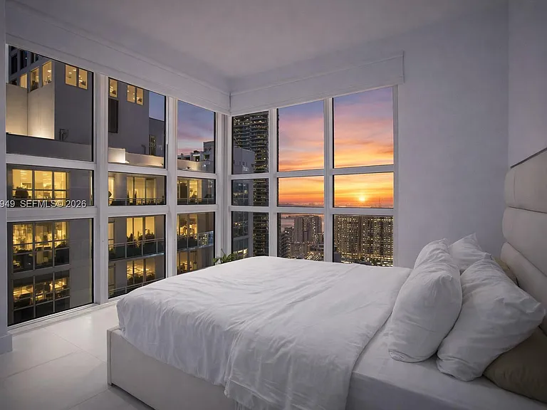 950 Brickell Bay Dr #4101 — Photo 16