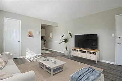 1 bed, 550 sqft, $900 — Photo 4