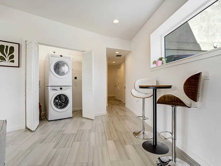 3885 Sierra Vista Rd — Photo 18