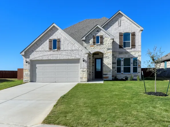 105 Heidi Hill, Castroville, TX 78009