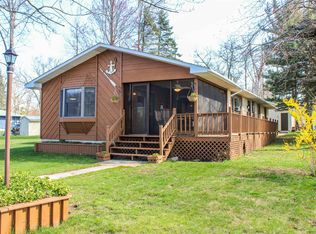11697 N Shore Dr, Lake, MI 48632