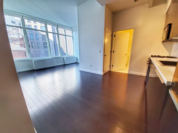 113 Nassau Street image 2 of 23