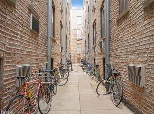 4860 N Rockwell, Chicago, IL 60625