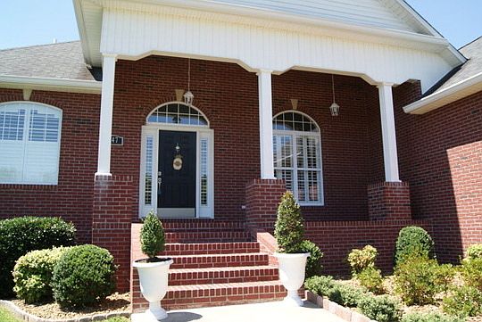 3rd image of 547 Ryan Cir