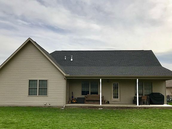 Great fenced in yard