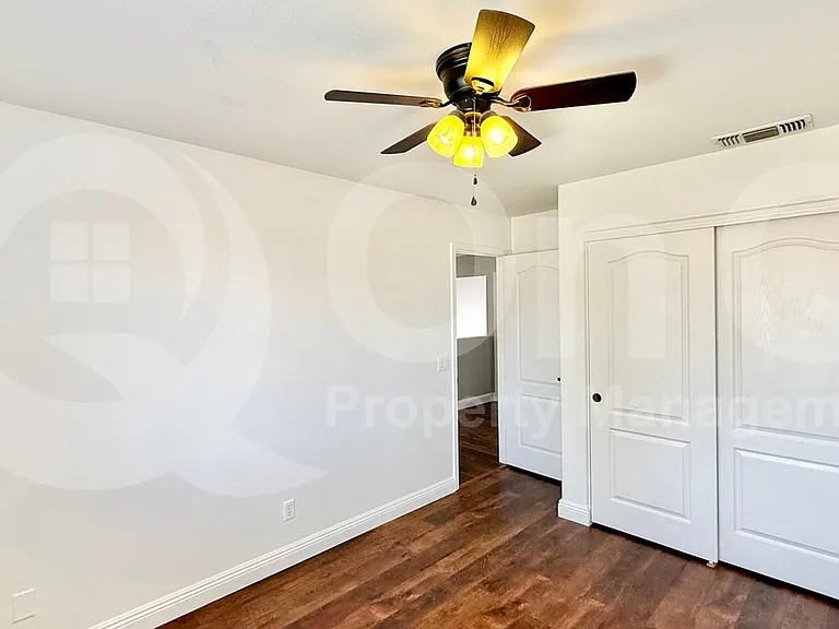 5124 W Geronimo St — Photo 16