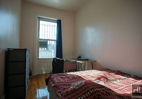 5th image of 284 W 137th St APT 4R