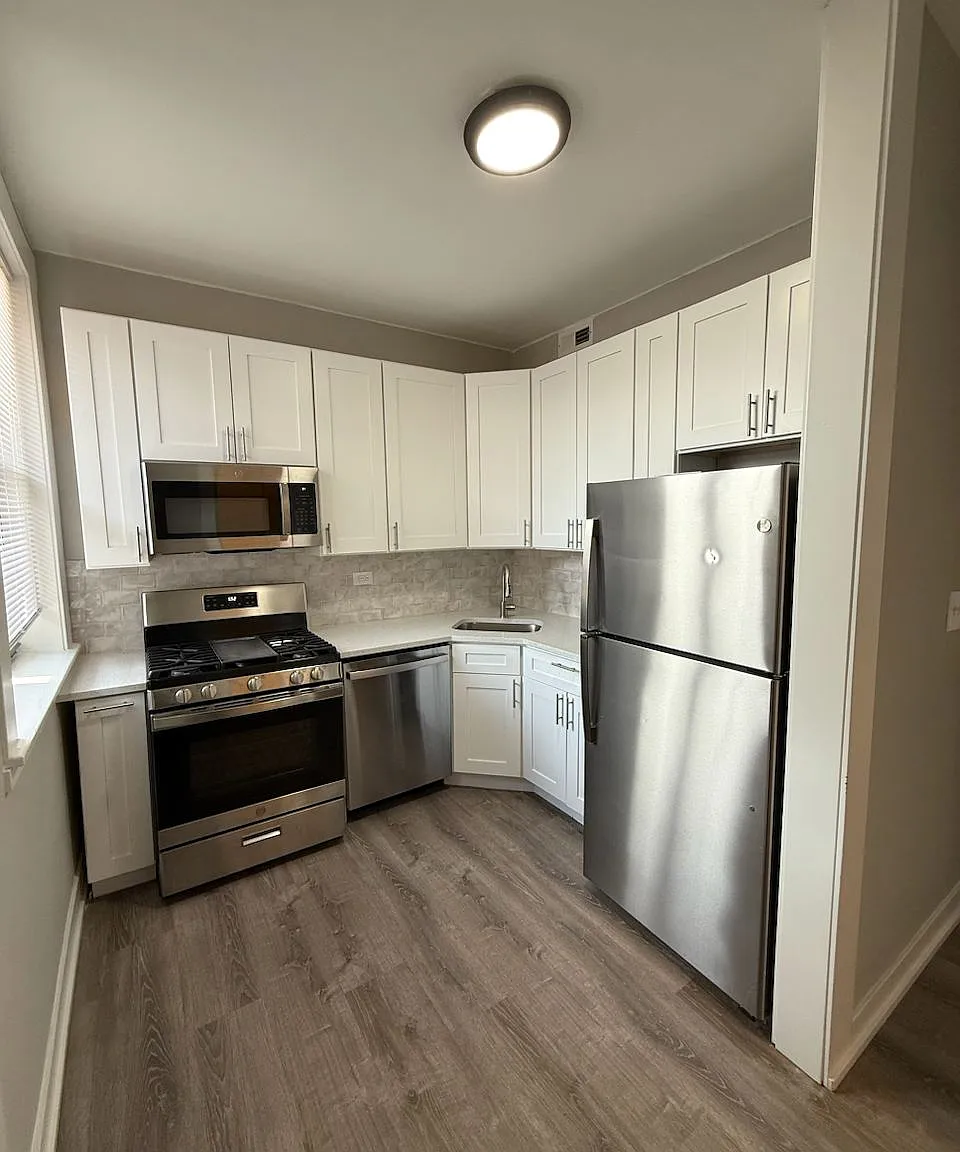 2 bed, $2,100 — Photo 1