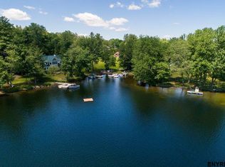 158 Glass Lake Rd, Averill Park, NY 12018