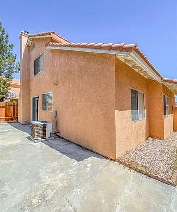 4th image of 12362 Glenwood Ln