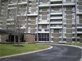 1st image of 1000 Urlin Ave APT 1811