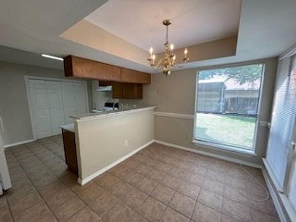 3rd image of 707 Brookhaven Dr